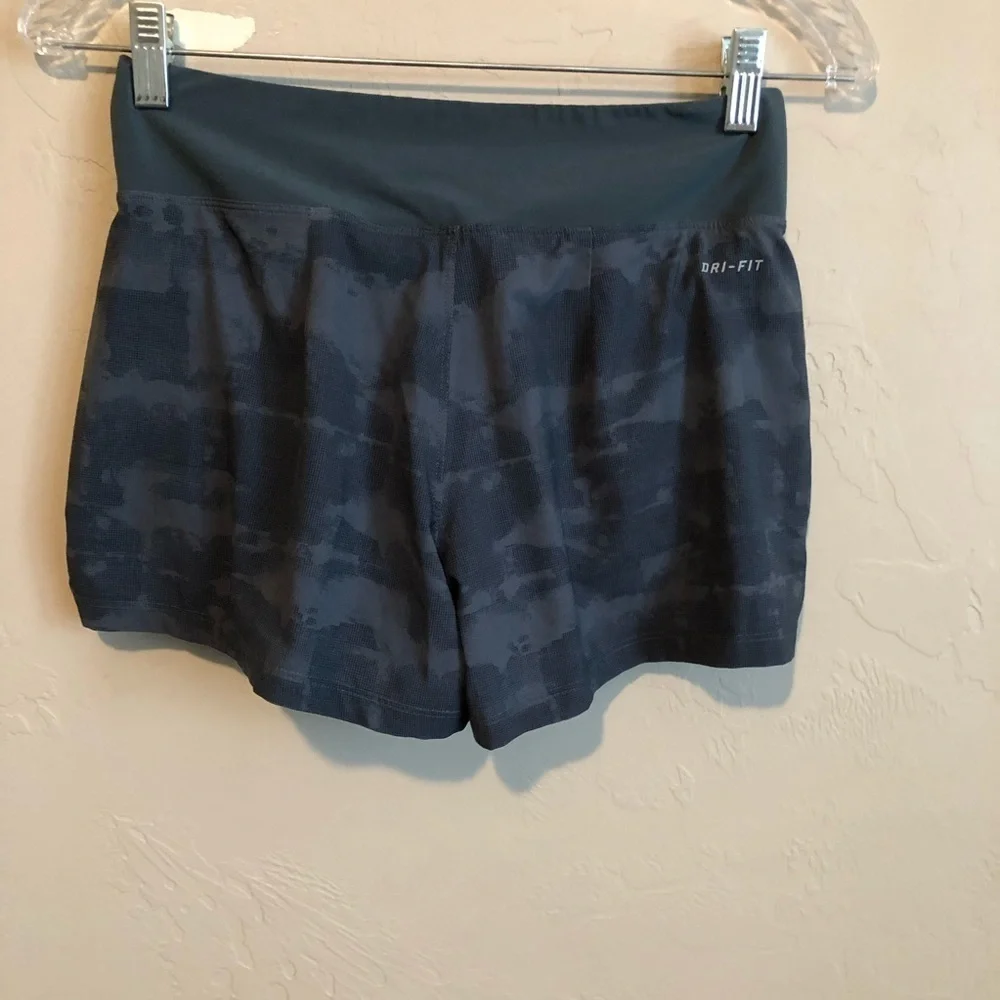 Nike Dri-FIT Green‎ Abstract Camo Running Athletic Performance Shorts